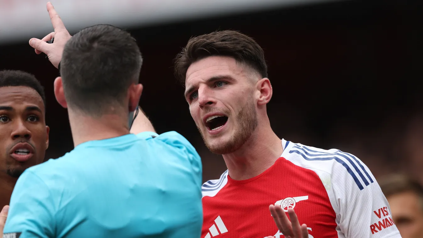 Arsenal FC v Brighton & Hove Albion FC - Premier League